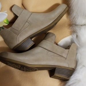 Life Stride Booties COMFORTABLE BOOTS ALL DAY WEAR